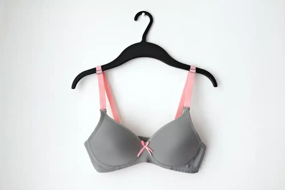bras-and-cancer-risk.1.webp