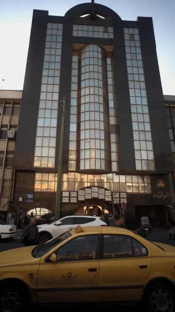 drzeinali-576x1024.webp