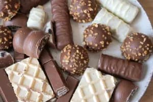 effects-of-dark-chocolate-on-cancer-300x200.webp