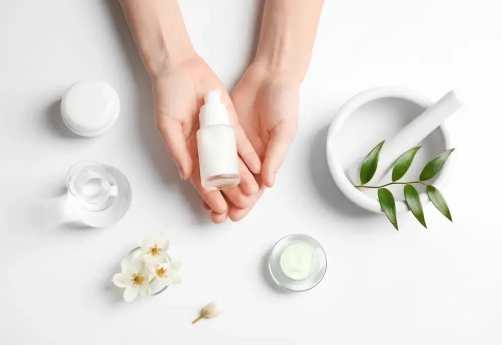 makeup-and-cancer-remover.1.webp