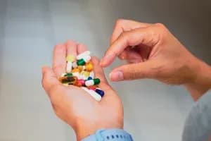 vitamin-overdose-with-cancer-300x200.webp