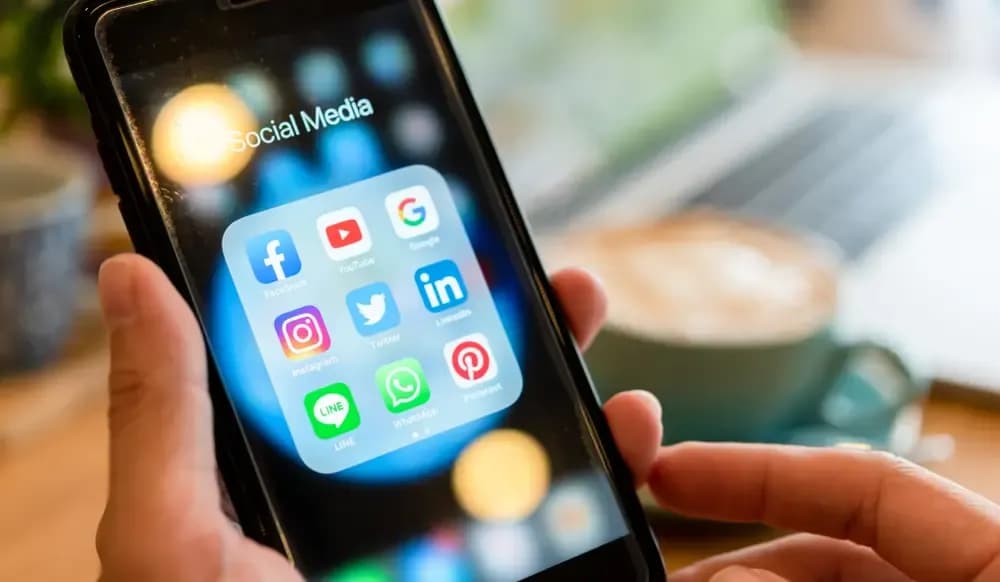 cancer-social-media.1.webp