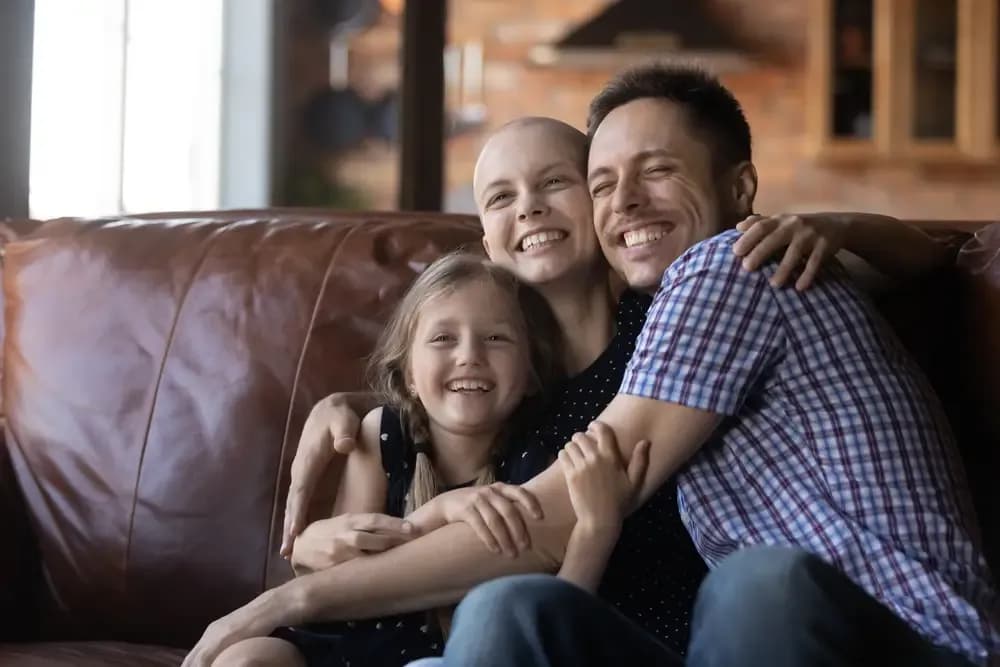 informing-others-about-cancer.1.webp