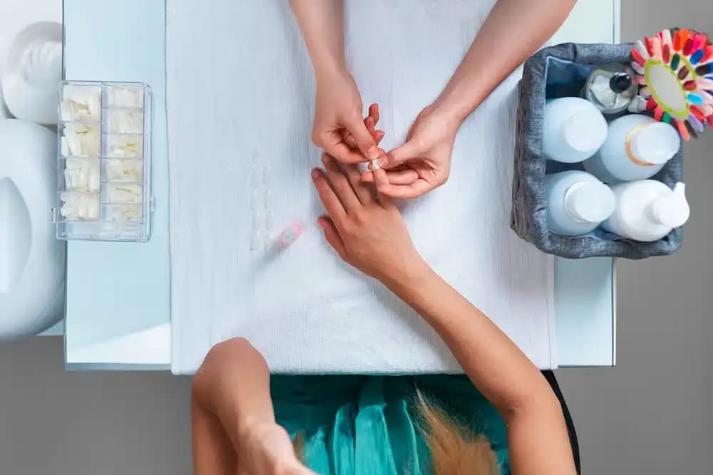 nail-implantation-and-the-risk-of-infection.1.webp