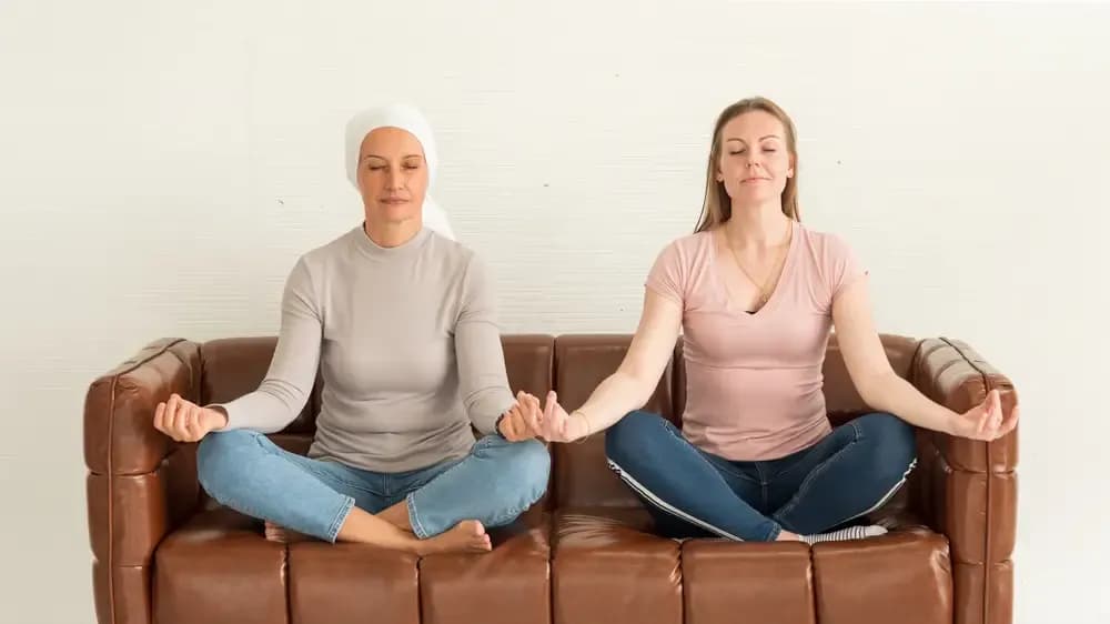 the-effect-of-yoga-on-cancer.1.webp